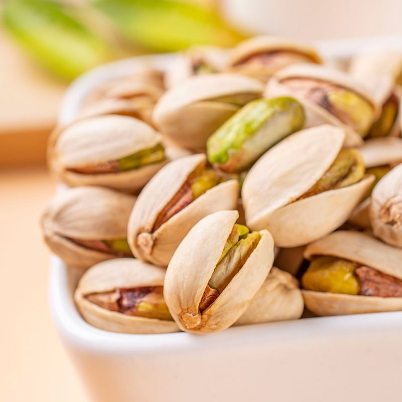 Raw Pistachios with Shell in Bulk on Hot Selling