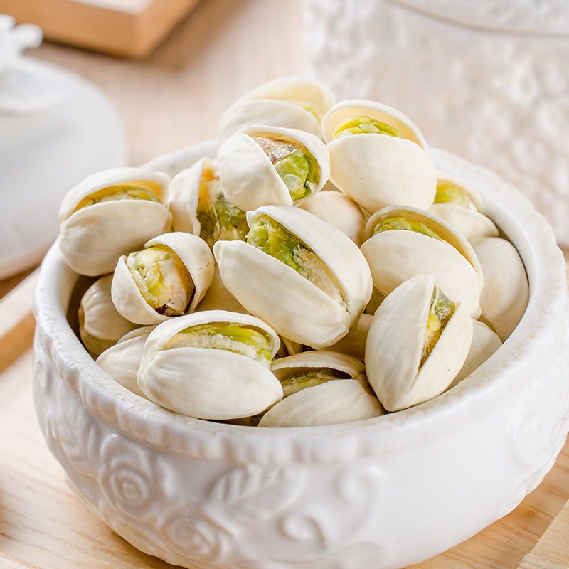 Raw Pistachios with Shell in Bulk on Hot Selling
